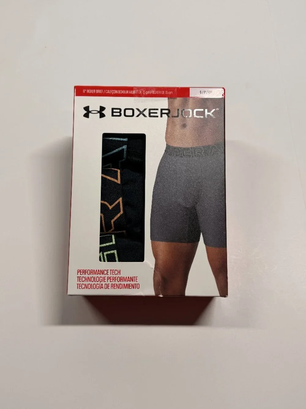 NWT Under Armour UA Performance Tech 6